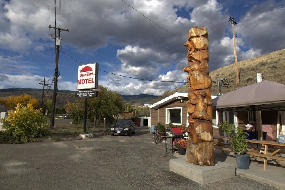 Sunset Motel Cache Creek Eksteriør billede