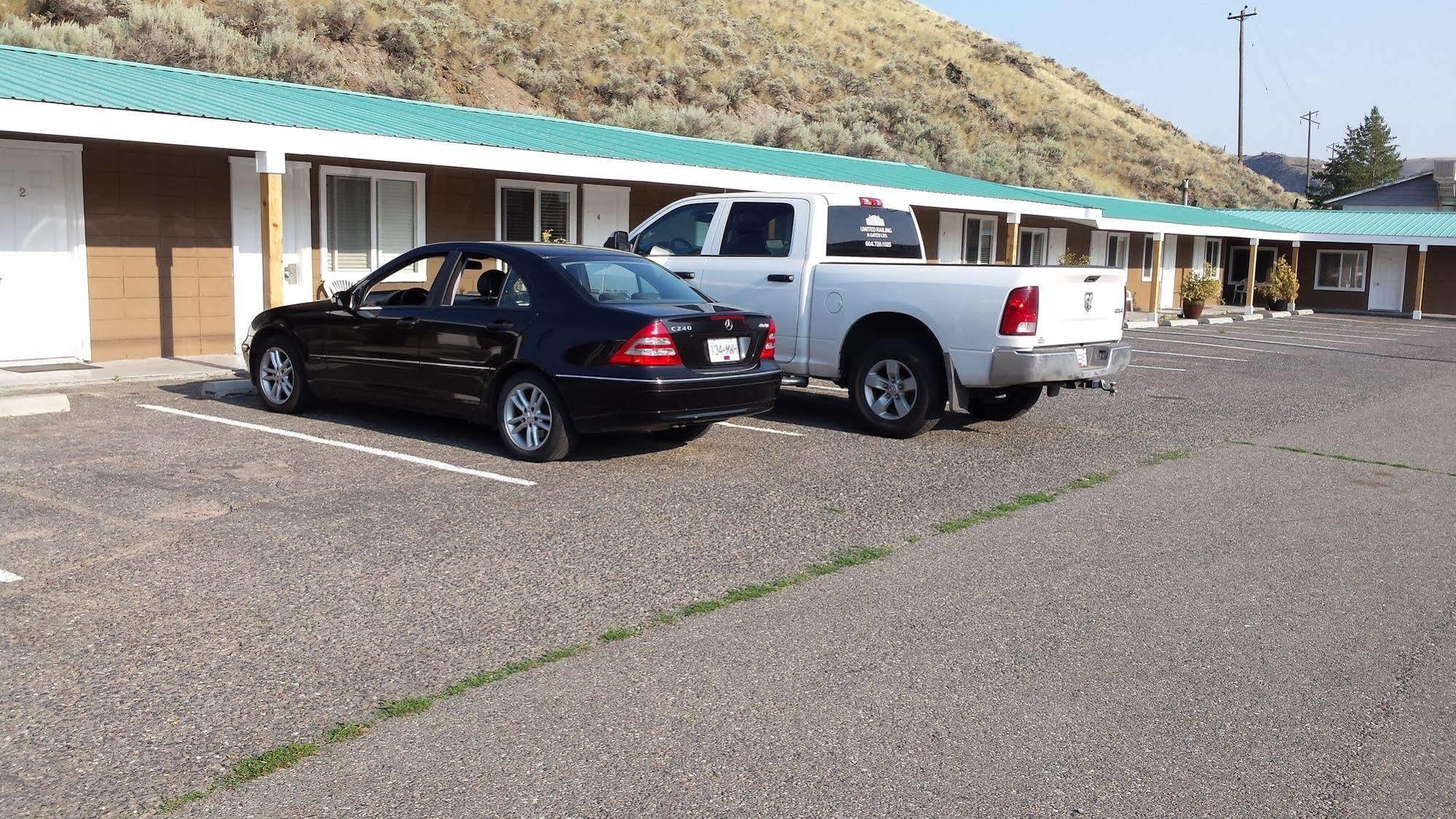 Sunset Motel Cache Creek Eksteriør billede